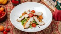 Toyuq Salatı